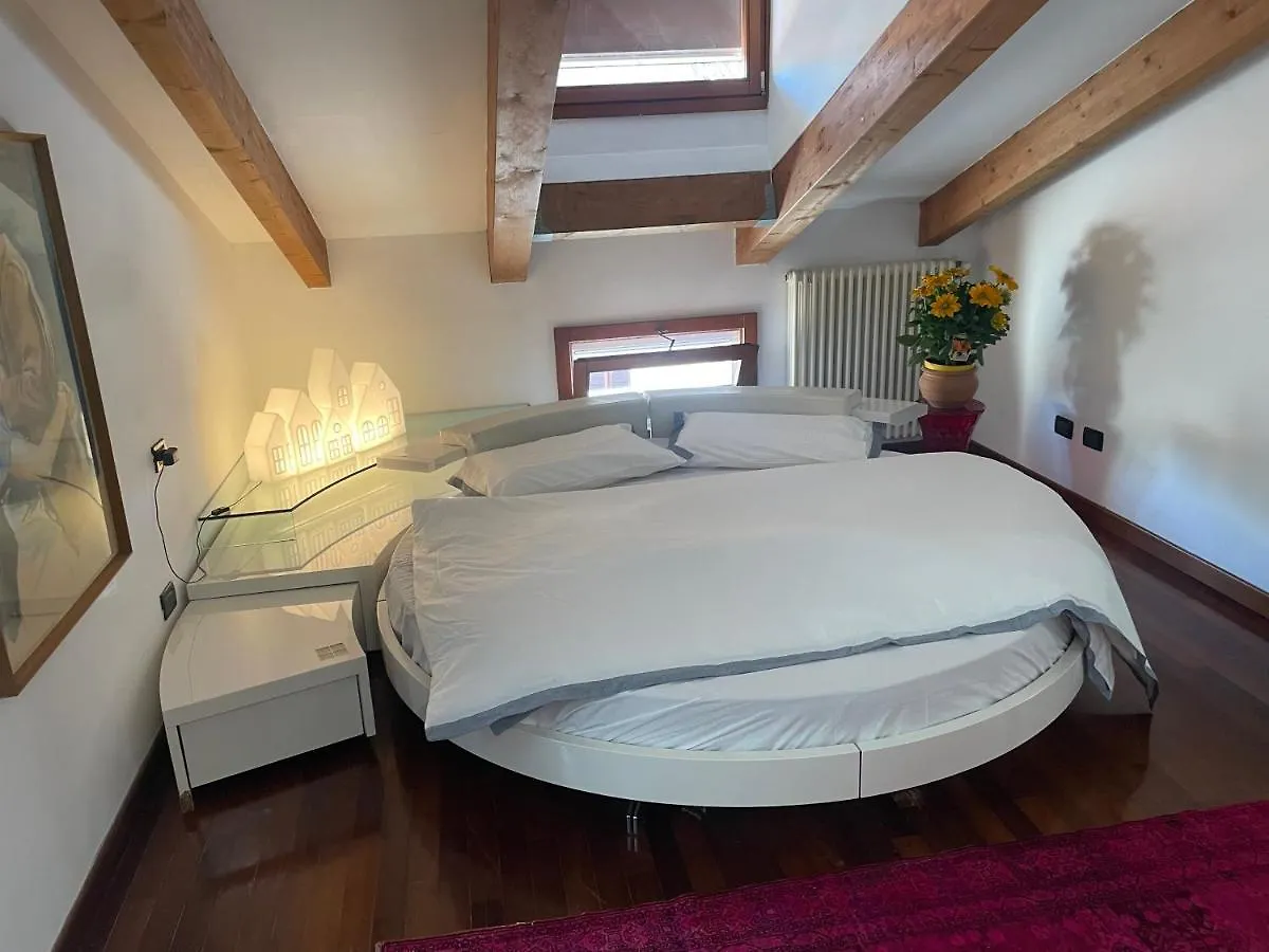 Maison d'hôtes Suites Indipendenza 58 Bologne
