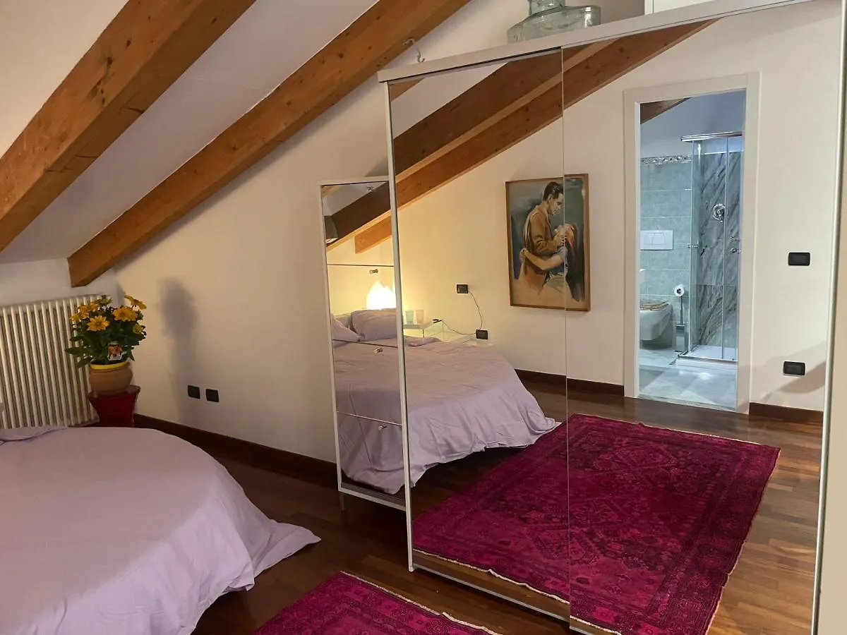 Suites Indipendenza 58 0*, Bologna